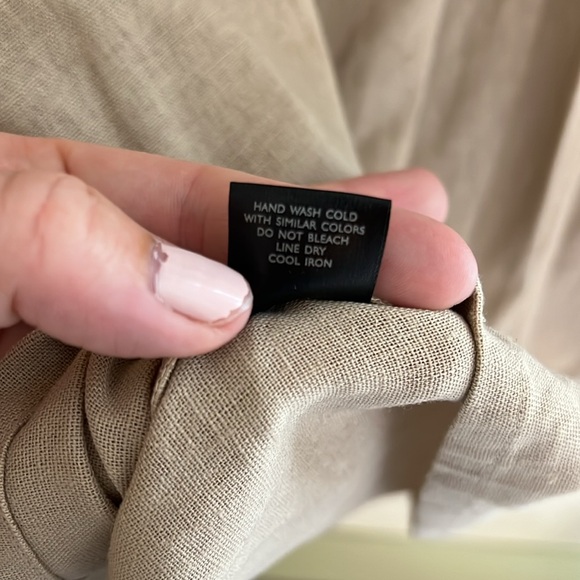 Natori linen blend embroidered tunic large - Picture 6 of 6